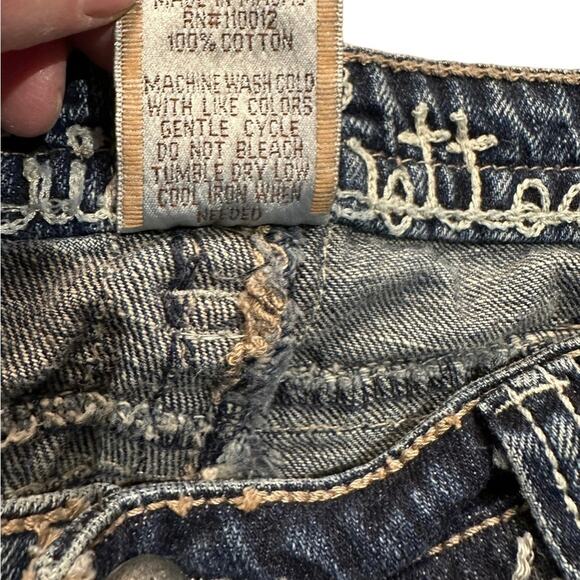 Industrial Cotton Womens size 11 Cut off Denim shorts Scalloped Hem - Picture 4 of 7